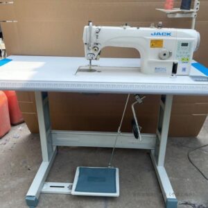 Industrial sewing machine